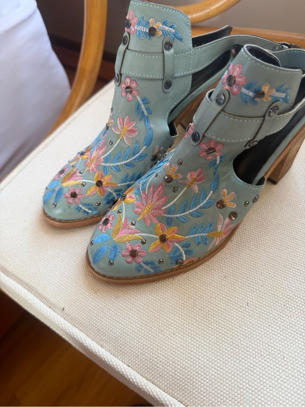 Embroidered Cutout Block Heel Ankle Boots - Light Teal